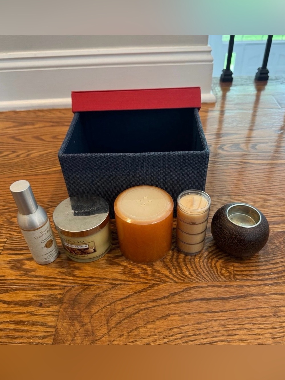 New White barn candle set with fragrance spray and box
